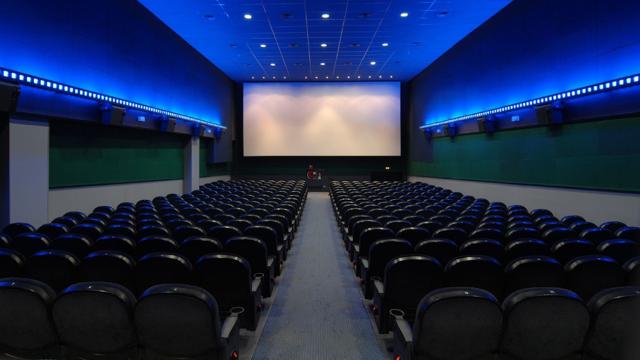 Sala de cine del grupo familiar Balañá