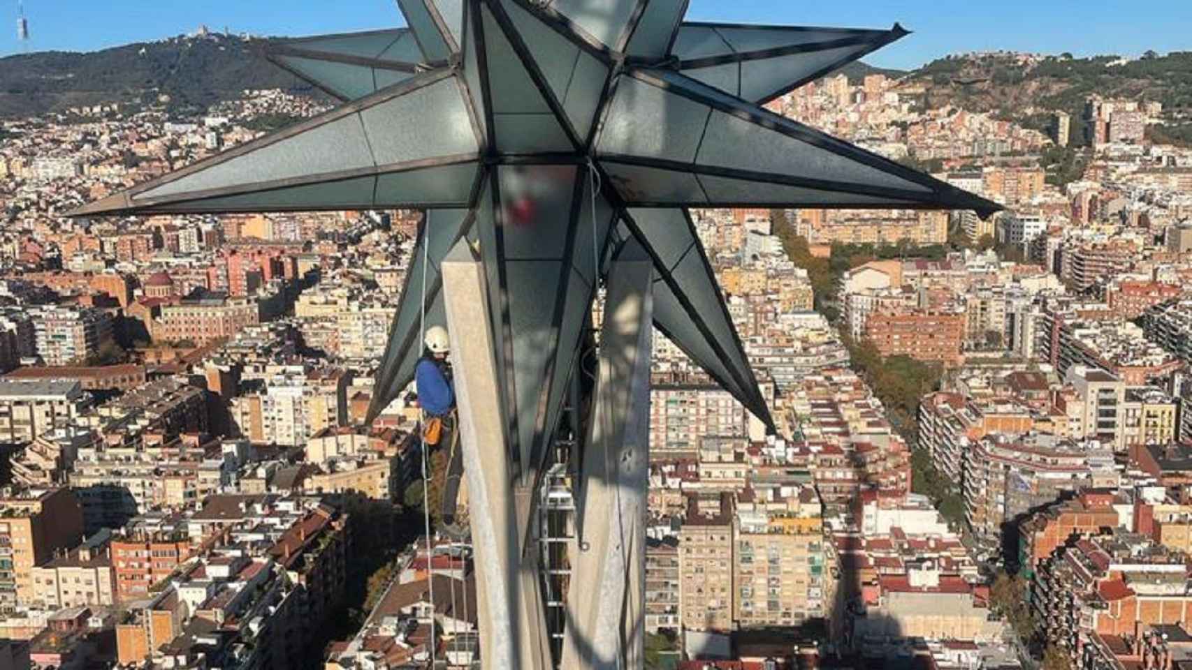 La estrella de la torre de la Virgen María, que tiene una exposición única  / SAGRADA FAMÍLIA