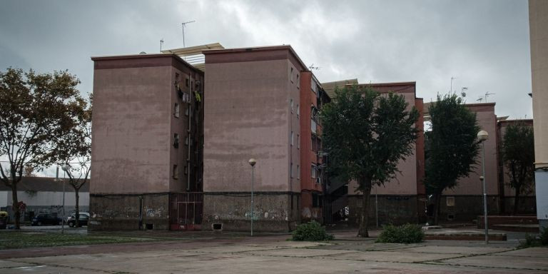 Edificios del barrio de Sant Roc / PABLO MIRANZO