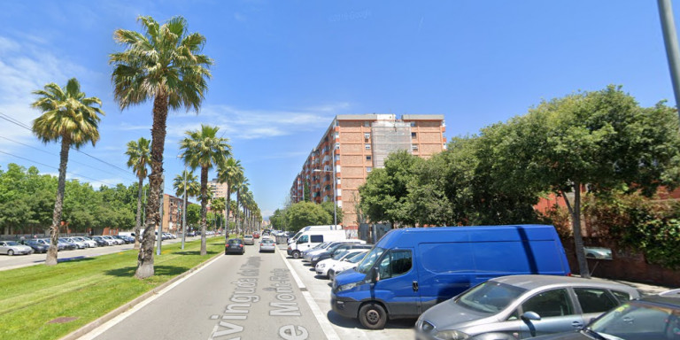 La avenida Marquès de Montroig de Badalona donde sucedieron los hechos el pasado viernes / GOOGLE MAPS