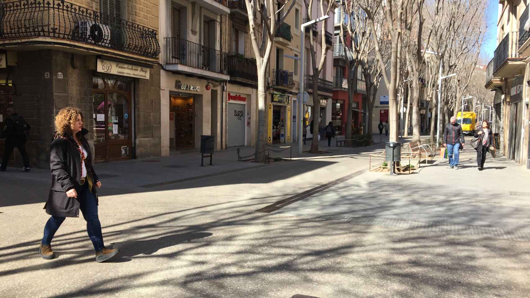 Tramo pacificado de la calle Gran de Sant Andreu / METRÓPOLI - RP