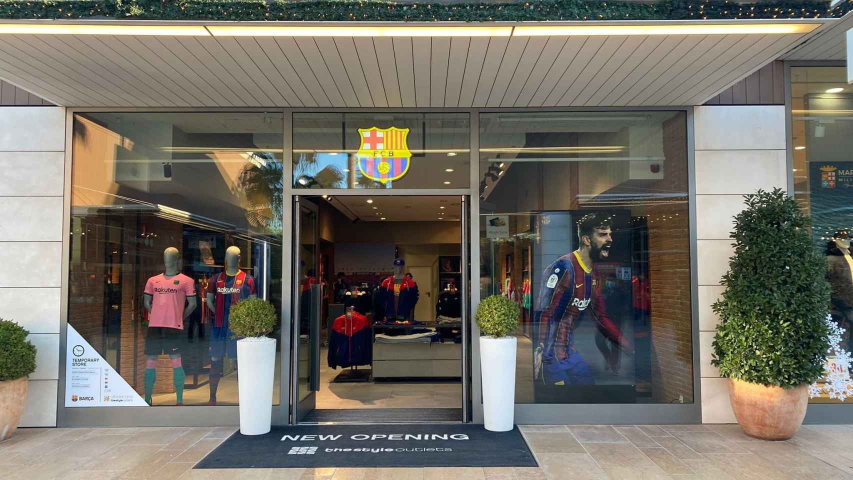 Exterior del nuevo 'outlet' del FC Barcelona / FC BARCELONA