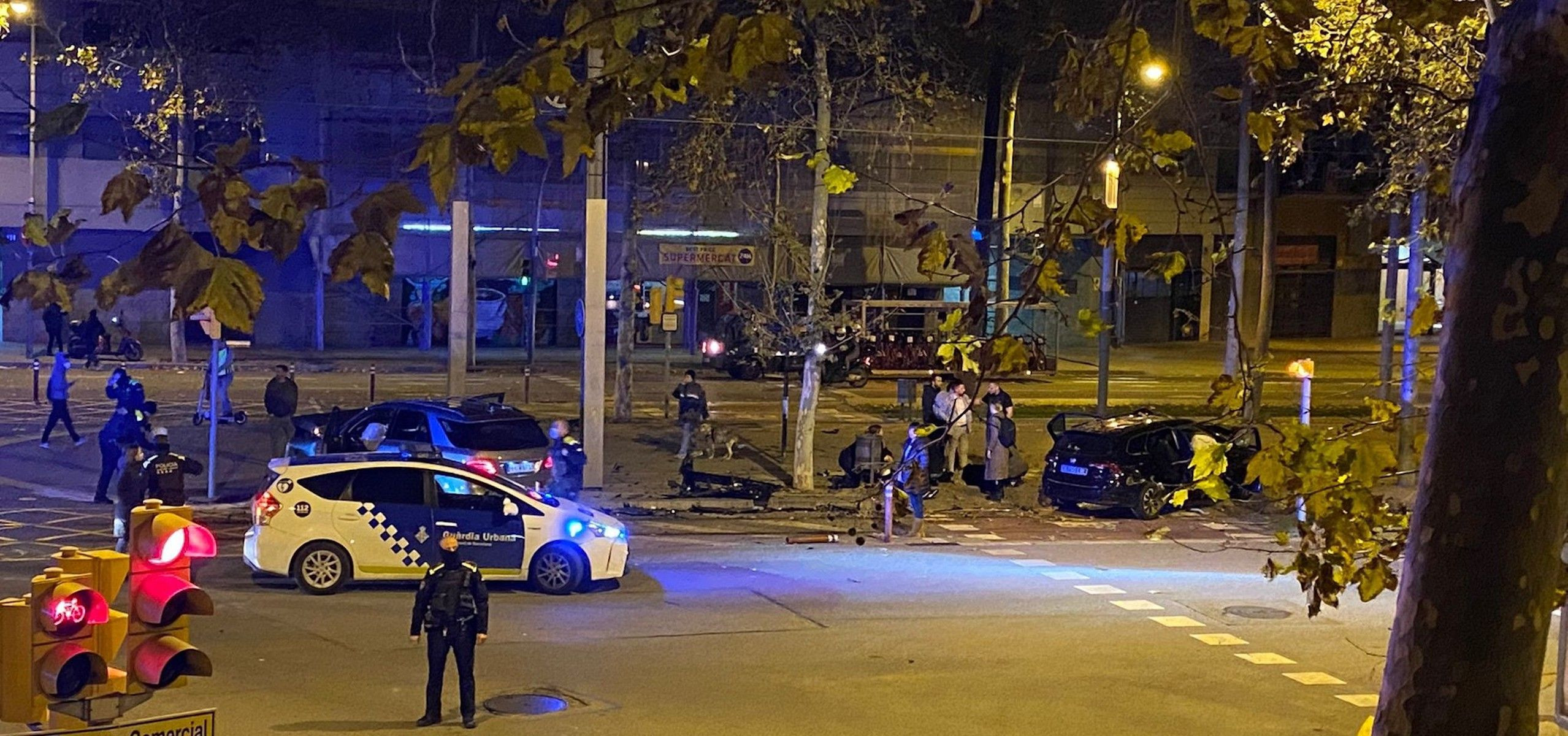 El accidente de Diagonal con Bac de Roda, la madrugada del viernes / METRÓPOLI