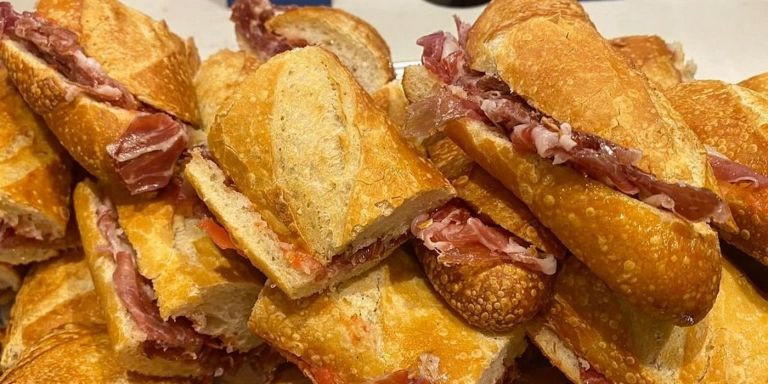 Mini bocadillos de jamón de Mantequerías Pirenaicas / INSTAGRAM