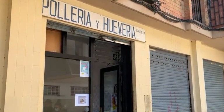 La pollería García, uno de los icónicos comercios de la Mina / METRÓPOLI