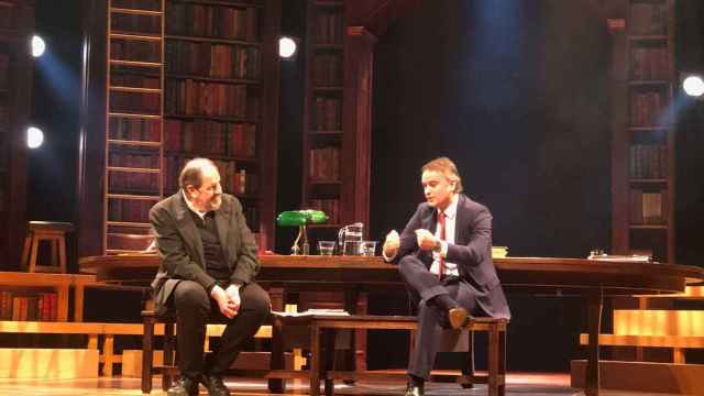 Josep Maria Pou e Iván Redondo en el Teatro Romea / MA