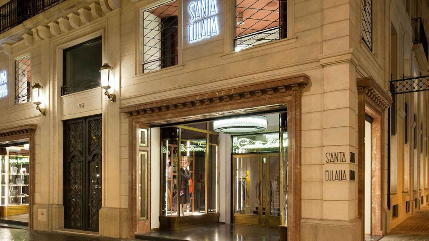 La emblemática tienda de moda Santa Eulalia, en el paseo de Gràcia de Barcelona / SANTA EULALIA