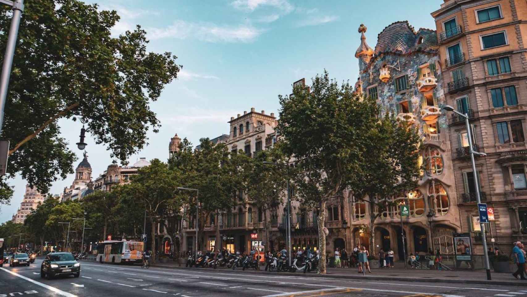 El paseo de Gràcia de Barcelona / ASSOCIACIÓ PASSEIG DE GRÀCIA