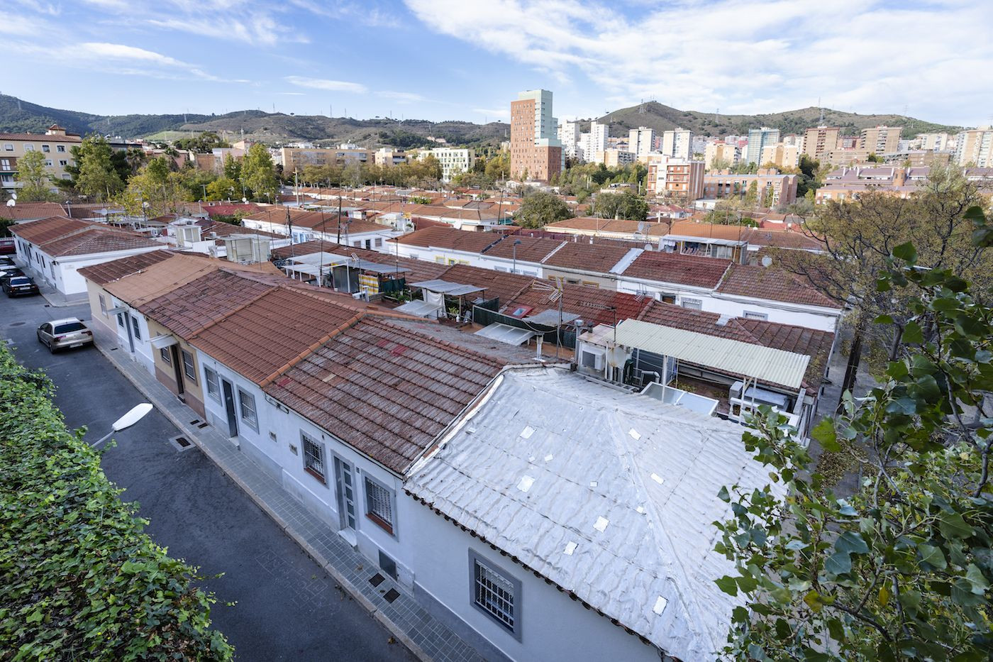 Casas bajas del barrio de Can Peguera situado en el distrito de Nou Barris de Barcelona / INMA SANTOS