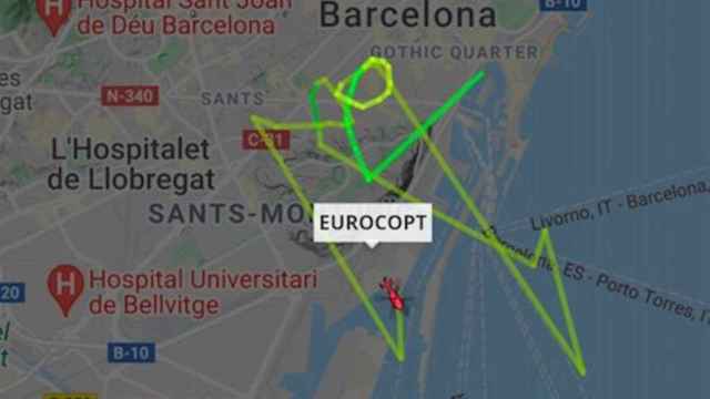 El recorrido del helicóptero que ha sobrevolado Barcelona de madrugada / FLIGHT RADAR