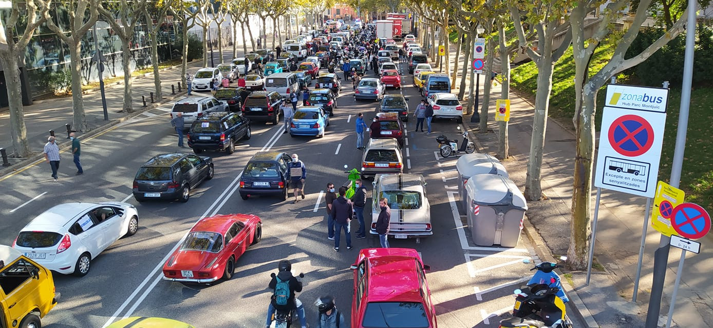 Protesta contra la Zona de Bajas Emisiones (ZBE) en Barcelona / TWITTER