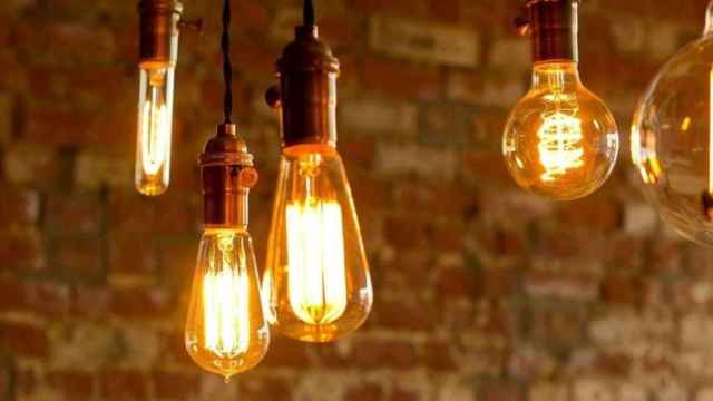 Bombillas en Barcelona en una imagen de archivo