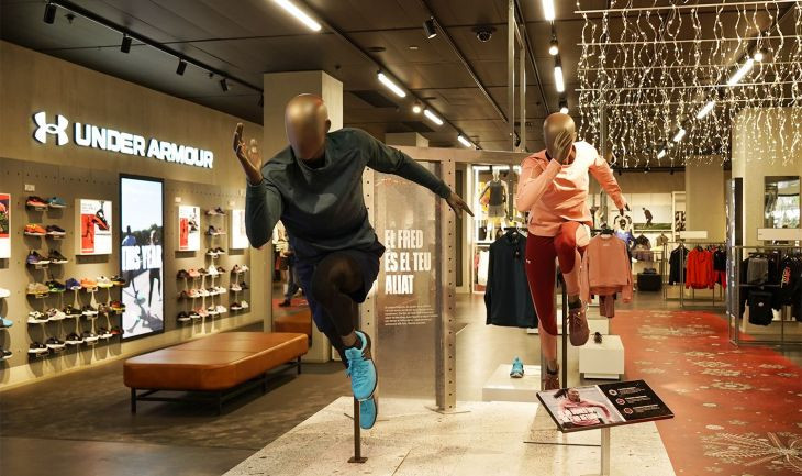 La zona de la marca Under Armour de El Corte Inglés de Portal de l'Àngel / LENA PRIETO (MA)