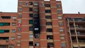 El edificio incendiado, en la Avenida Meridiana / BETEVÉ