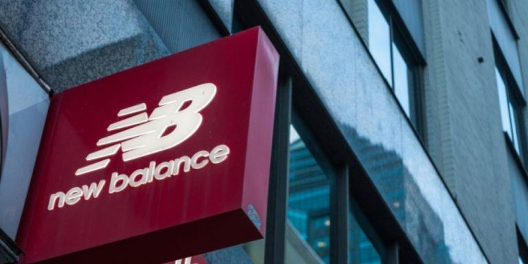 Exterior de una tienda New Balance / NEW BALANCE