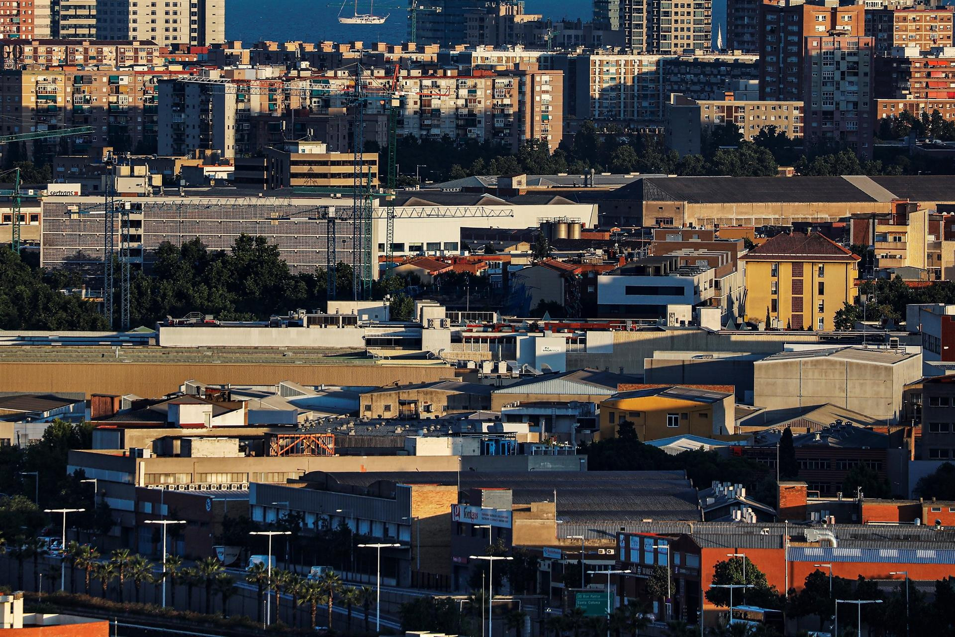 El Ayuntamiento comprará naves industriales en la zona del Besòs / AYUNTAMIENTO DE BARCELONA