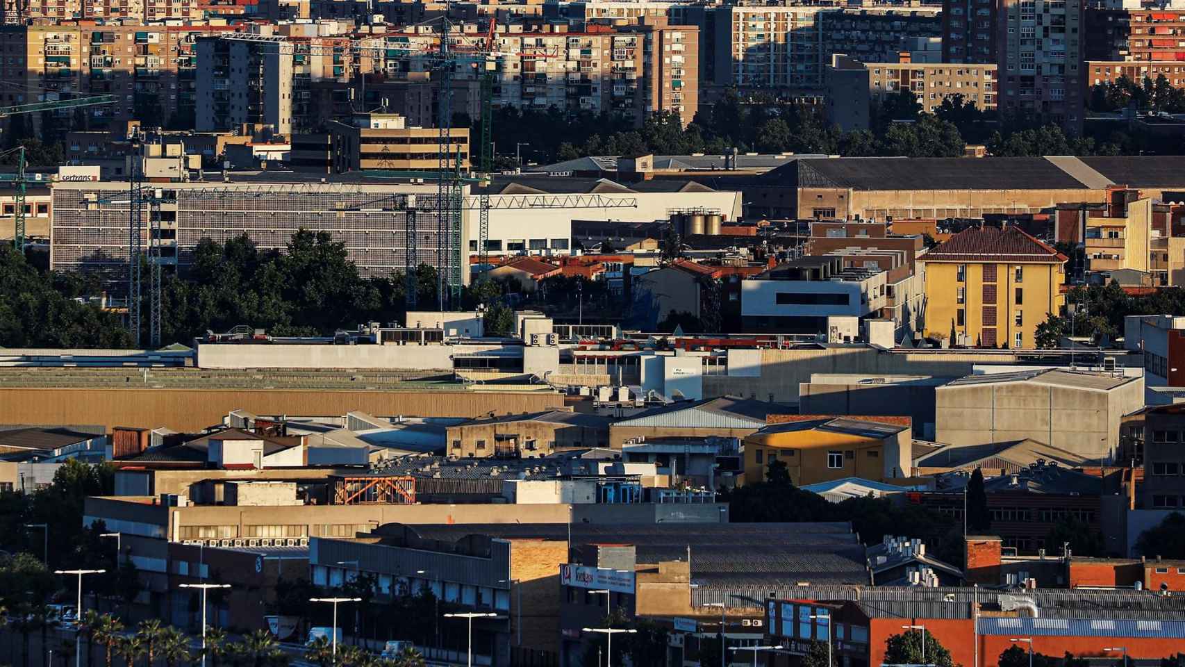 El Ayuntamiento de Barcelona ha acordado la compra de dos naves industriales en la zona del Besòs / AYUNTAMIENTO DE BARCELONA