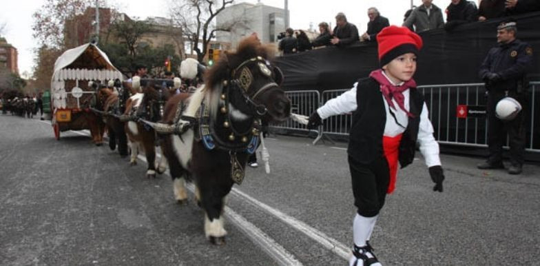 Un niño en una edición anterior de los Tres Tombs / AJUNTAMENT DE BARCELONA