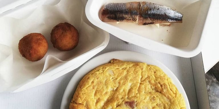 Tortilla de patatas y bacalao del restaurante Norte del Eixample / INSTAGRAM