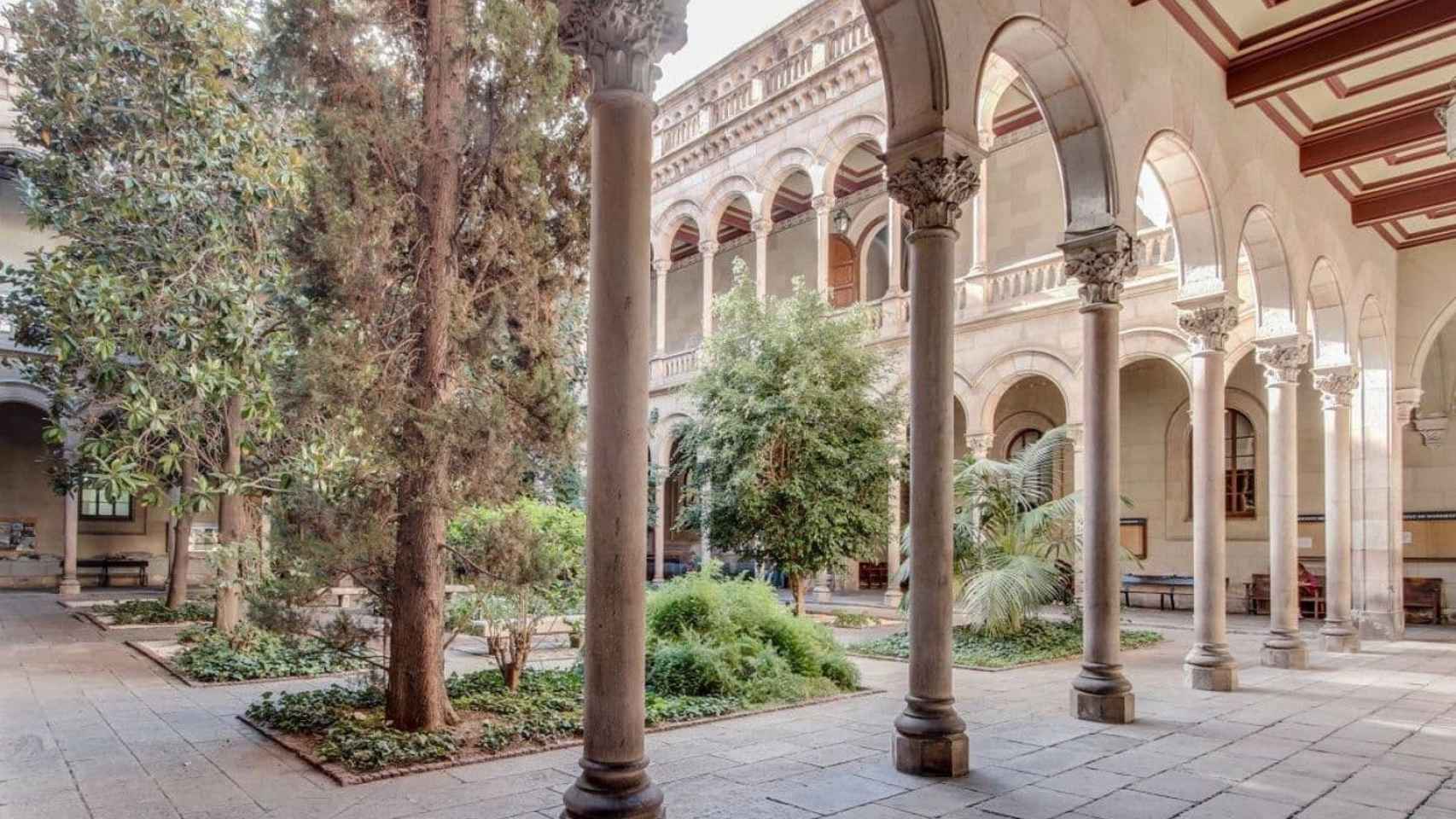 Interior de la Universidad de Barcelona
