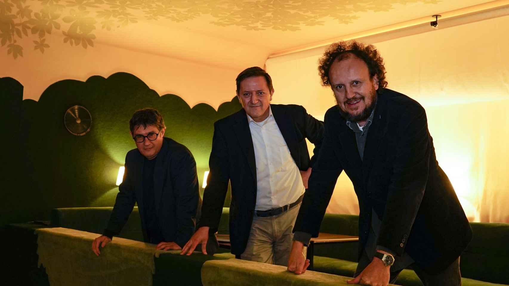 Manel Manchón, Ignacio Martínez de Pisón y Poldo Pomés, en el Gardinetto (Luis Miguel Añón / MA)