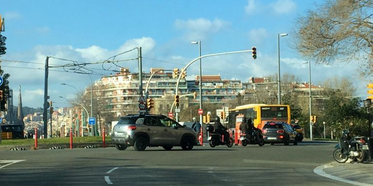 Rotonda de la calle de la Marina con la avenida Meridiana / METRÓPOLI - RP