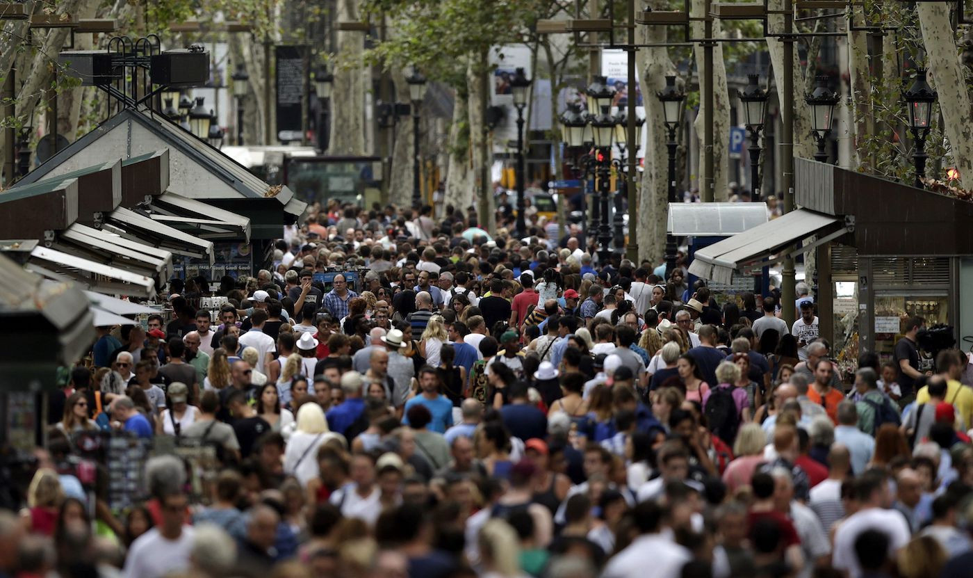 La Rambla de Barcelona, una de las zonas donde se concentran más empresas de ocio y turismo / EFE