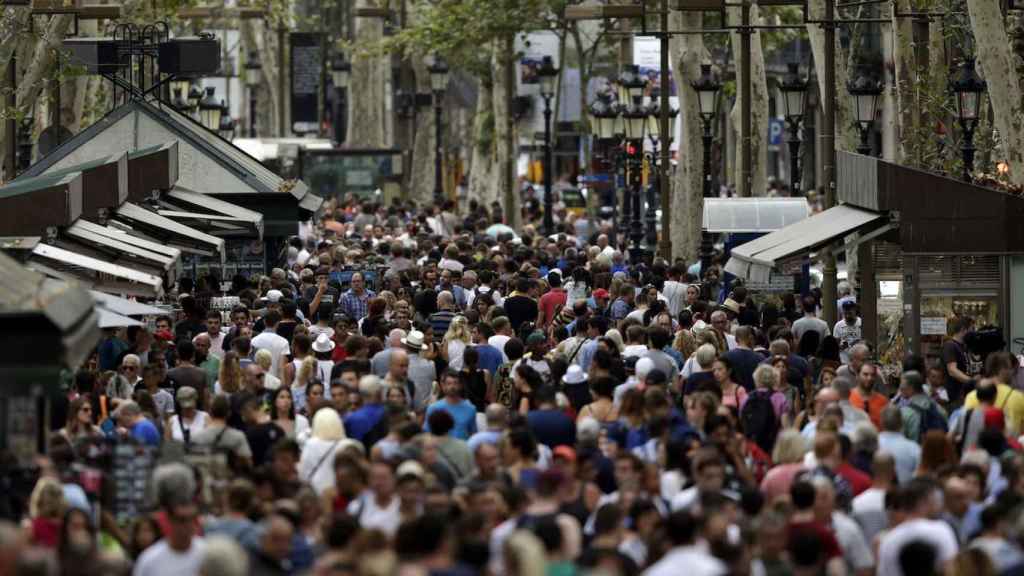 La Rambla de Barcelona, una de las zonas donde se concentran más empresas de ocio y turismo / EFE