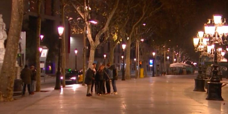 La Rambla, prácticamente vacía durante la primera noche sin toque de queda / TV3