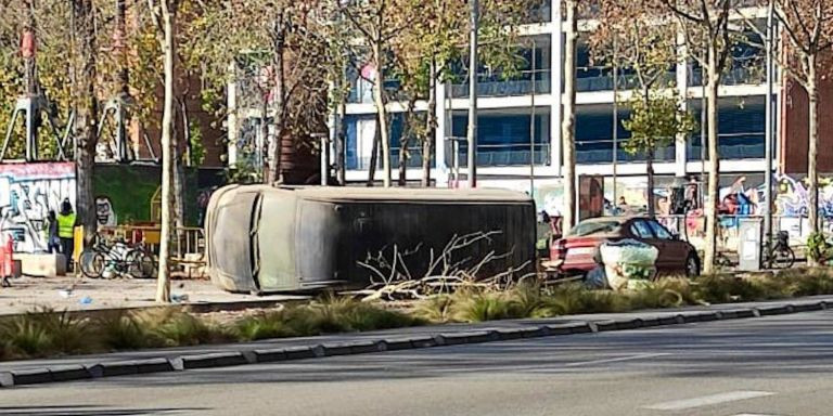 Más imágenes del apocalipsis en el Paral·lel para una nueva producción de Netflix / RAVAL SUD - TWITTER