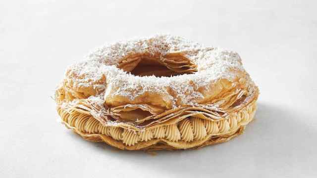 La Corona, uno de los postres de Hofmann, reconocida como una de las 50 mejores pastelerías de Cataluña / ESCUELA HOFMANN