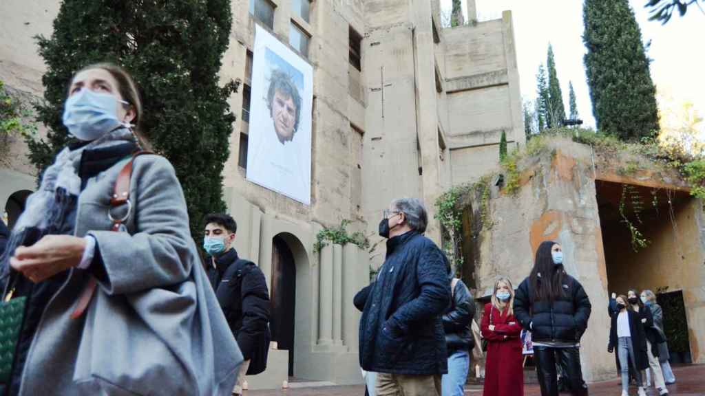 Visitantes en el acto de homenaje a Ricardo Bofill en su taller de Sant Just Desvern / EUROPA PRESS