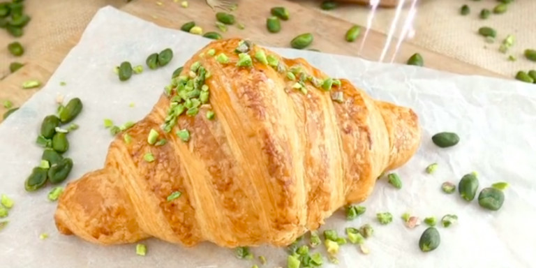 Croissant de pistacho de una de las pastelerías de Escribà / INSTAGRAM