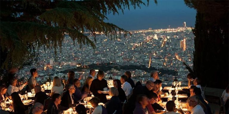 Cena bajo las estrellas en el observatorio Fabra / OBSERVATORI FABRA