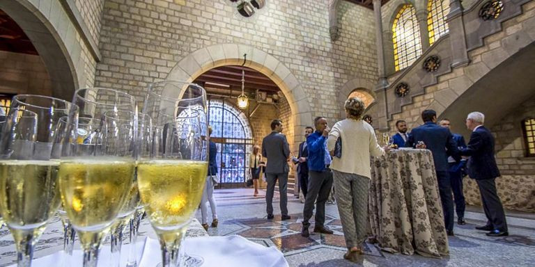 Cena con ópera en el palacio de la Balmesiana de Barcelona / ARCHIVO