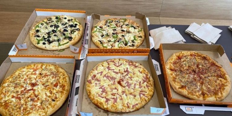 Variedad de Pizzas de Little Caesars / METRÓPOLI