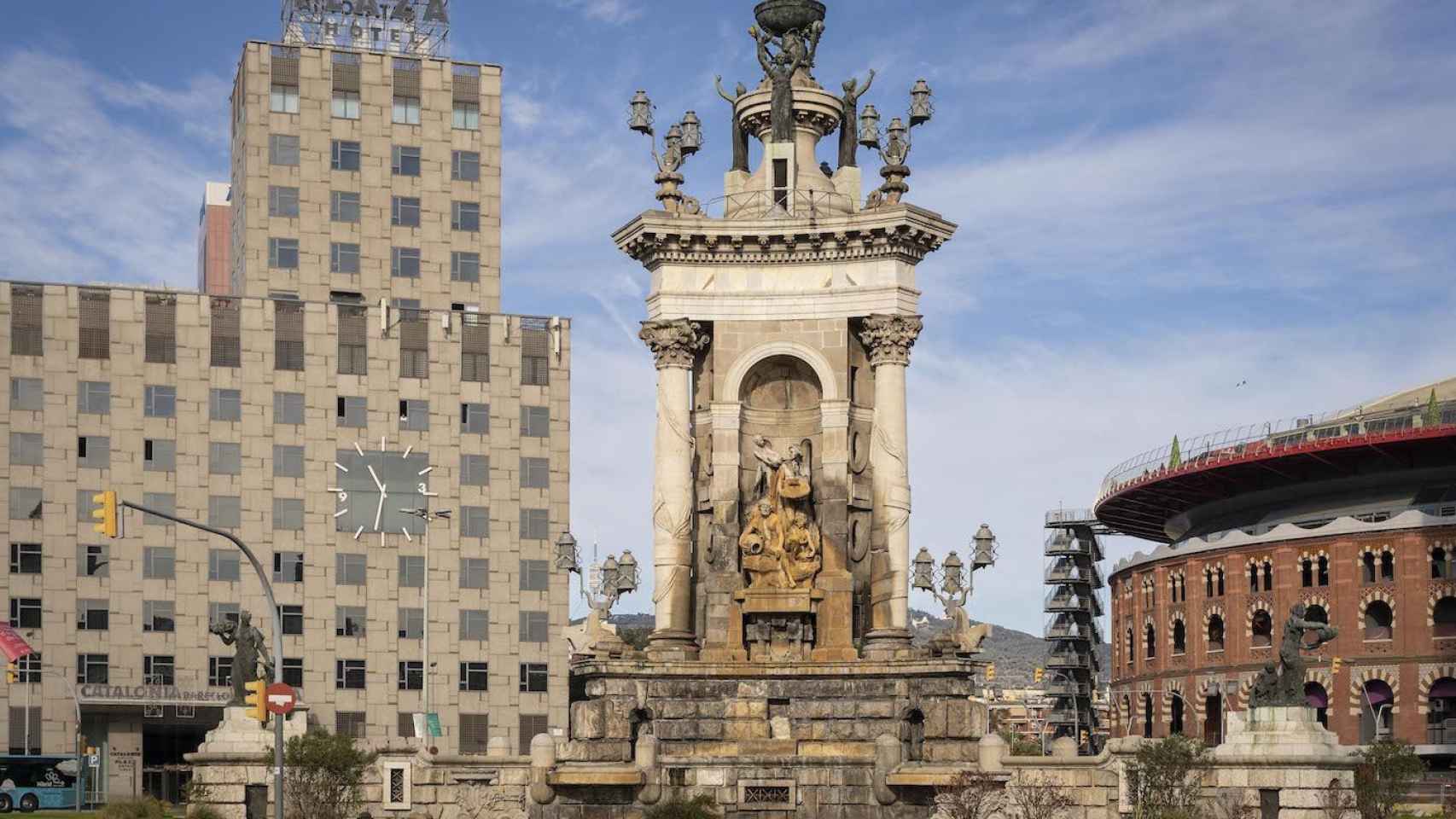 Fuente de la plaza de Espanya de Barcelona, una alegoría poética de España / INMA SANTOS