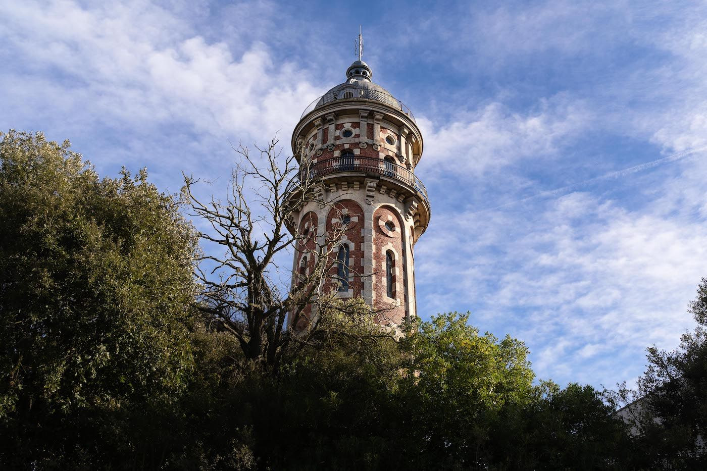 La Torre Modernista de las Aguas de Dos Rius / INMA SANTOS