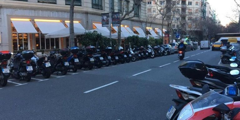 Motos en Barcelona / METRÓPOLI