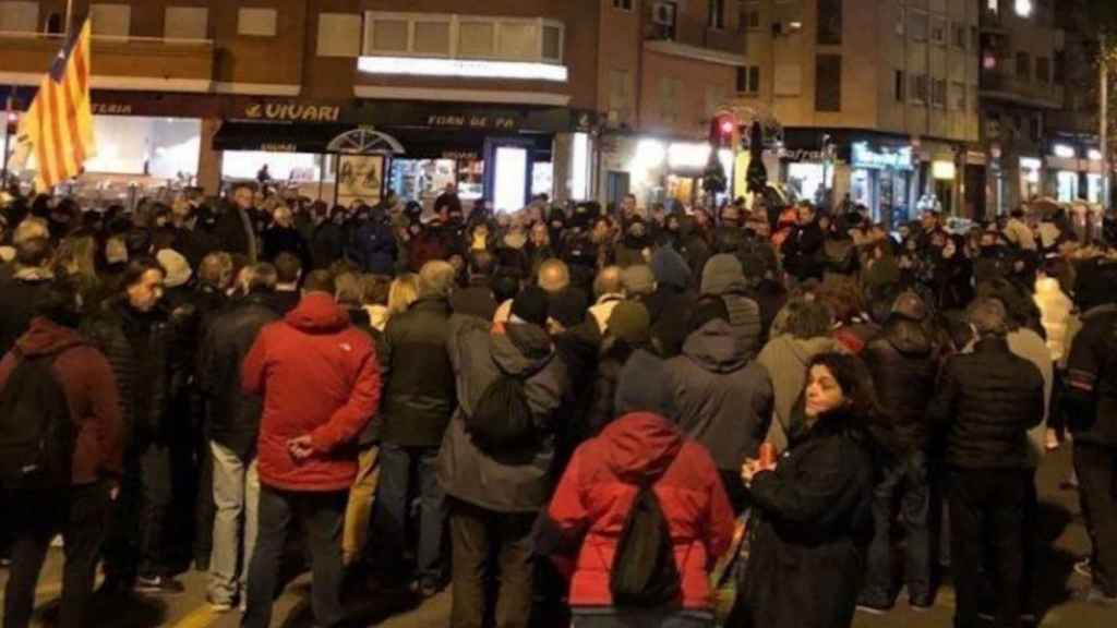 Manifestantes, en uno de los cortes de la Meridiana / TWITTER