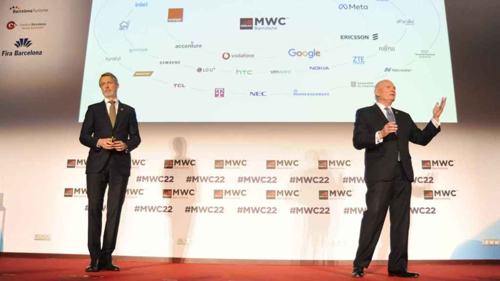 Mats Granryd y John Hoffman, de GSMA, en la presentación del Mobile 2022 / EUROPA PRESS