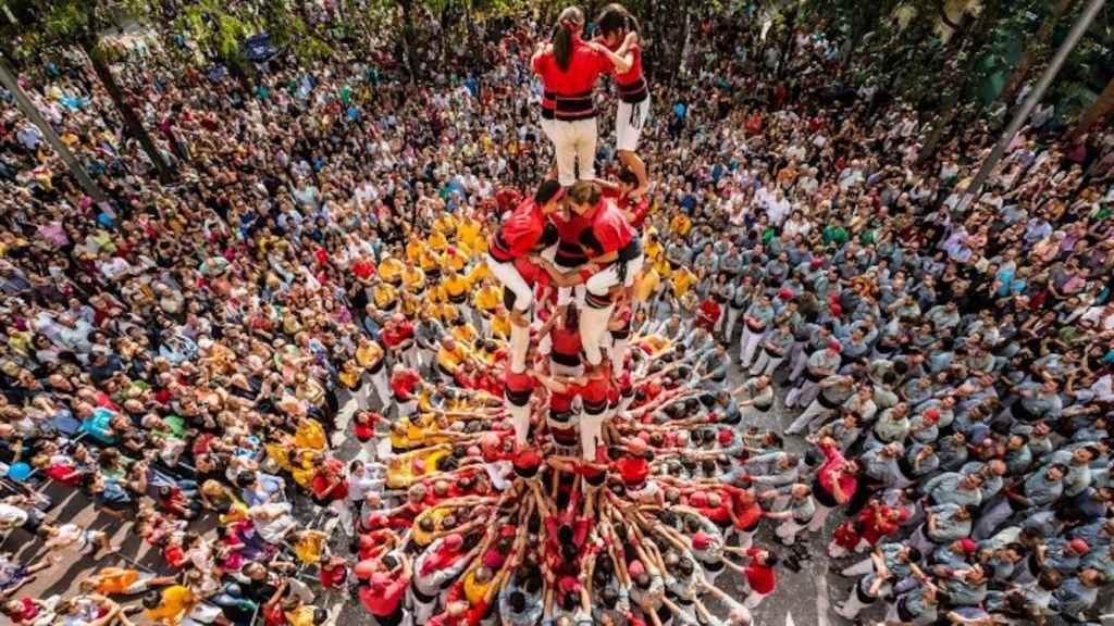 Castillo humano durante unas fiestas anteriores de Santa Eulàlia / AYUNTAMIENTO DE BARCELONA