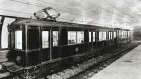 Un convoy de metro antiguo de Barcelona