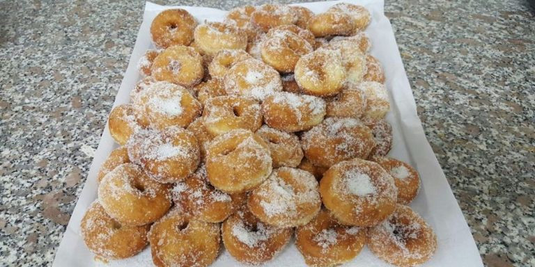 Buñuelos del Forn Roura de Barcelona / DELOUNDER