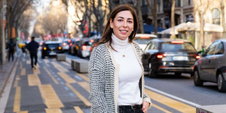 Mariluz Guilarte fotografiada en Consell de Cent / METRÓPOLI - LUIS MIGUEL AÑÓN