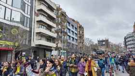 Piquetes de profesores se manifiestan este martes en Santa Coloma durante la huelga / EUROPA PRESS