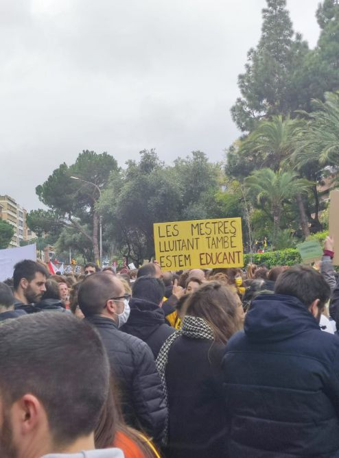 Imágenes de la manifestación de profesores en el segundo día de huelga / METRÓPOLI