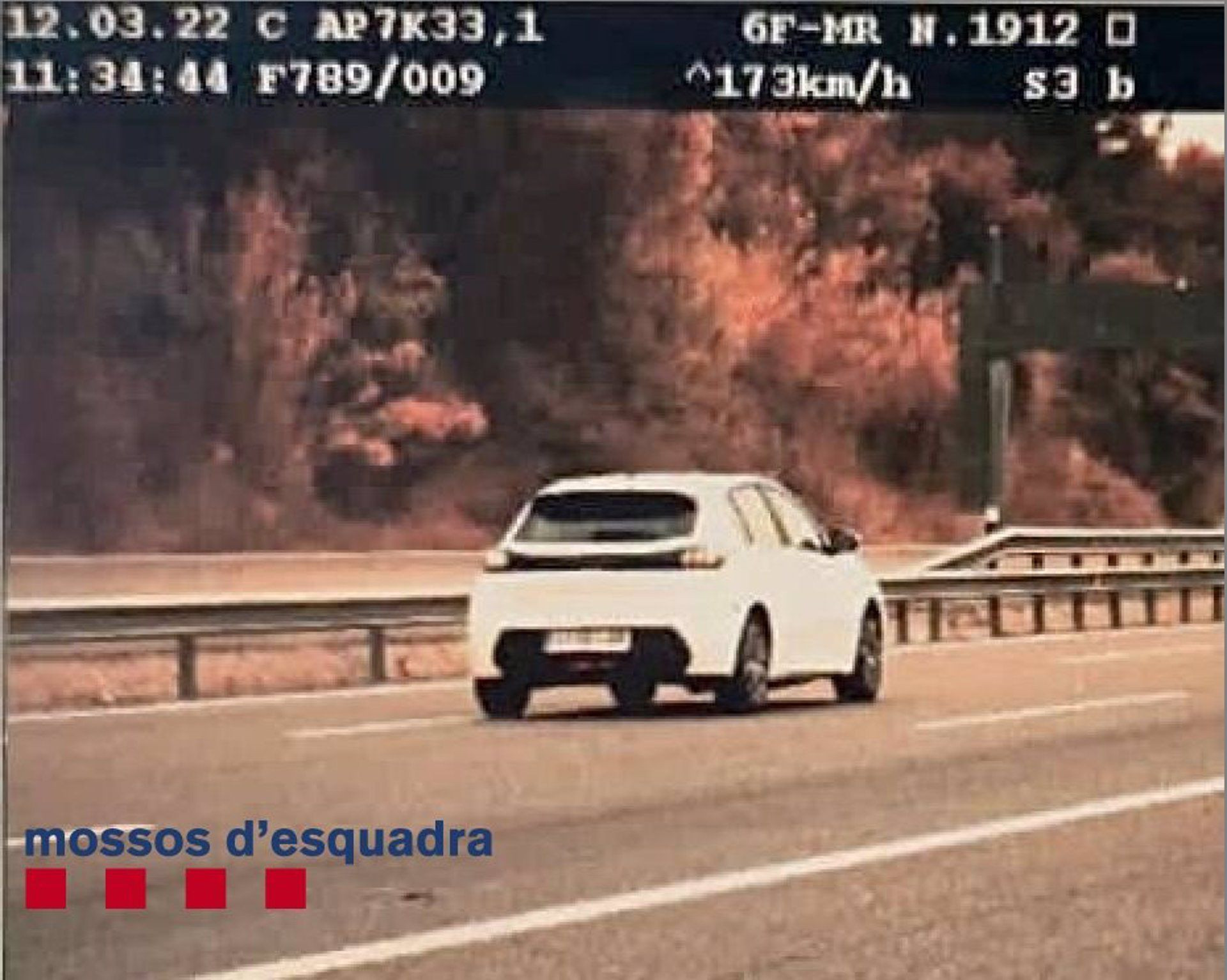 Pillado a 173 kilómetros por hora con el coche en la AP-7 / MOSSOS D'ESQUADRA