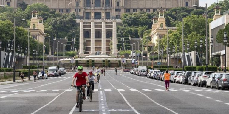 Avenida de la Reina Maria Cristina / AJ BCN