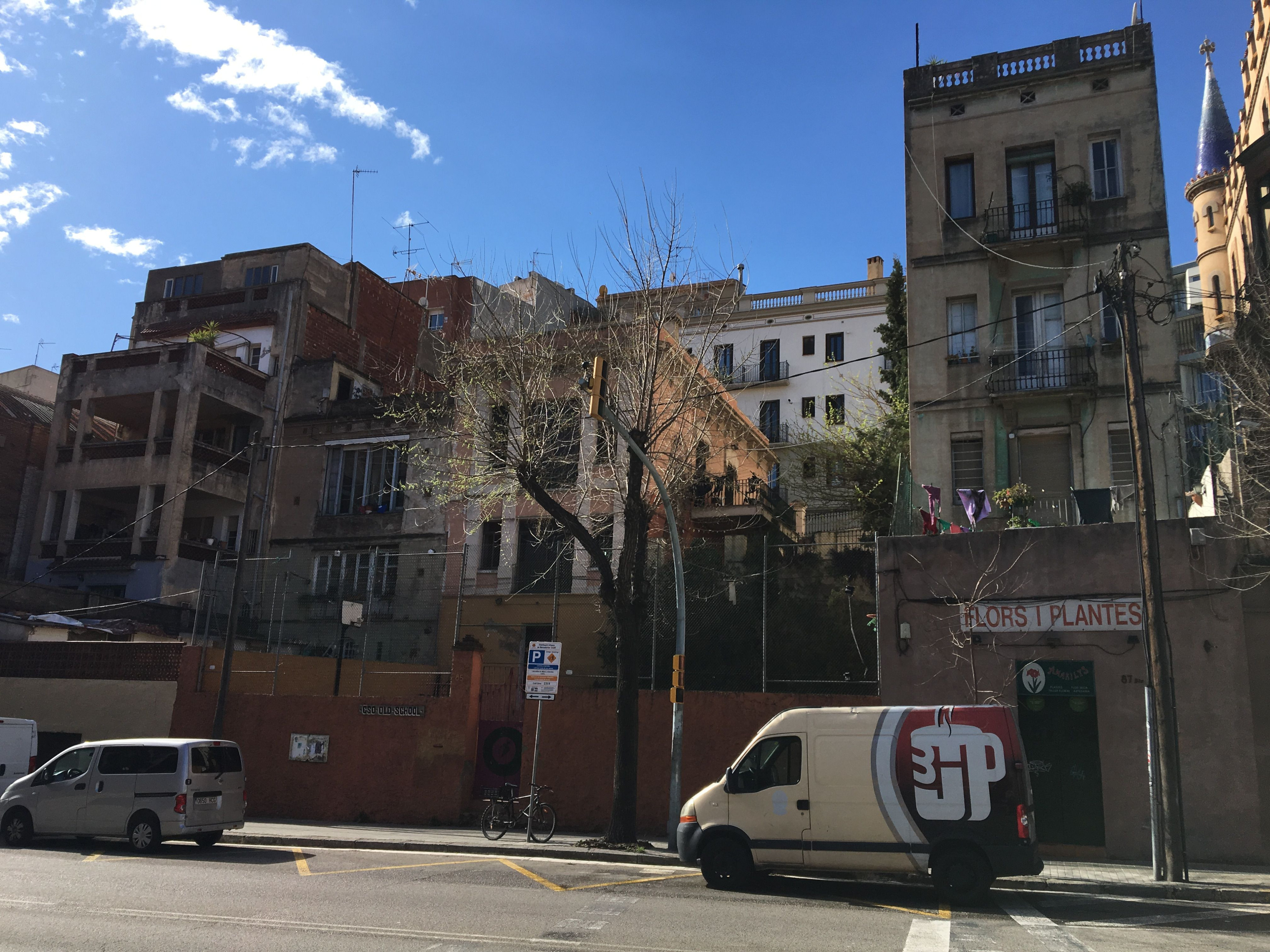 Viviendas en Vallcarca, algunas 'okupadas' / METRÓPOLI - RP